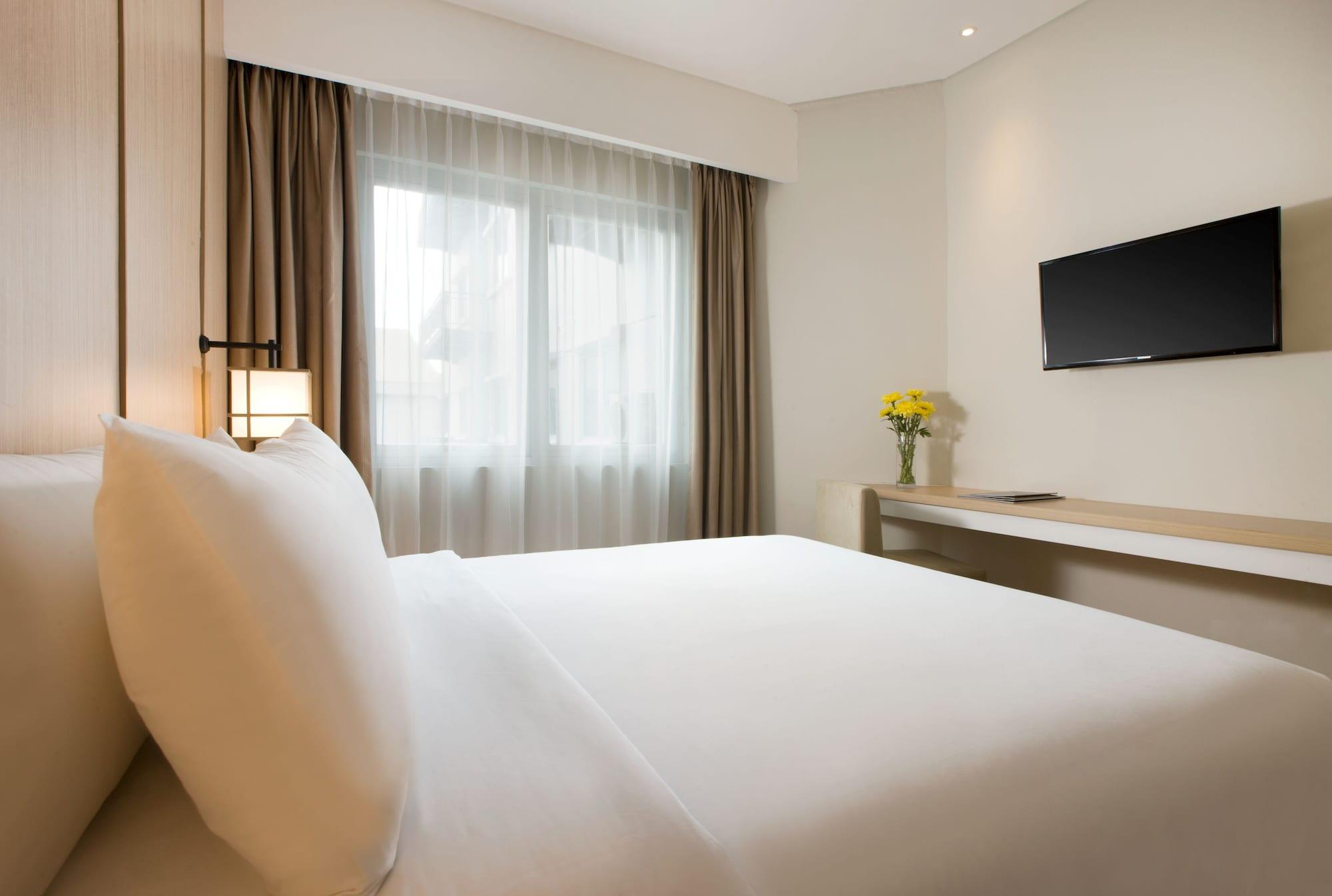 Hotel Santika Mega City Bekasi Esterno foto