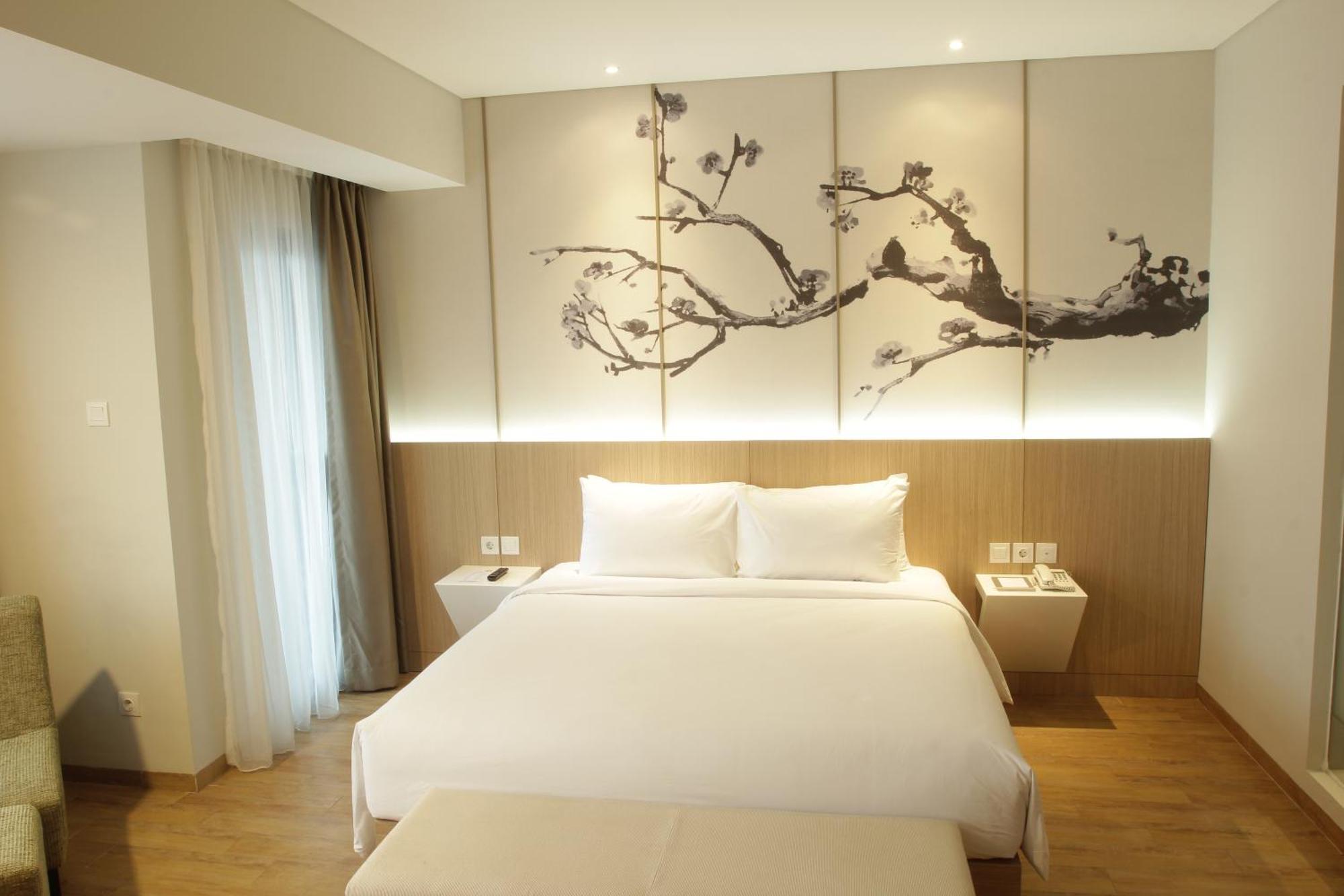 Hotel Santika Mega City Bekasi Esterno foto
