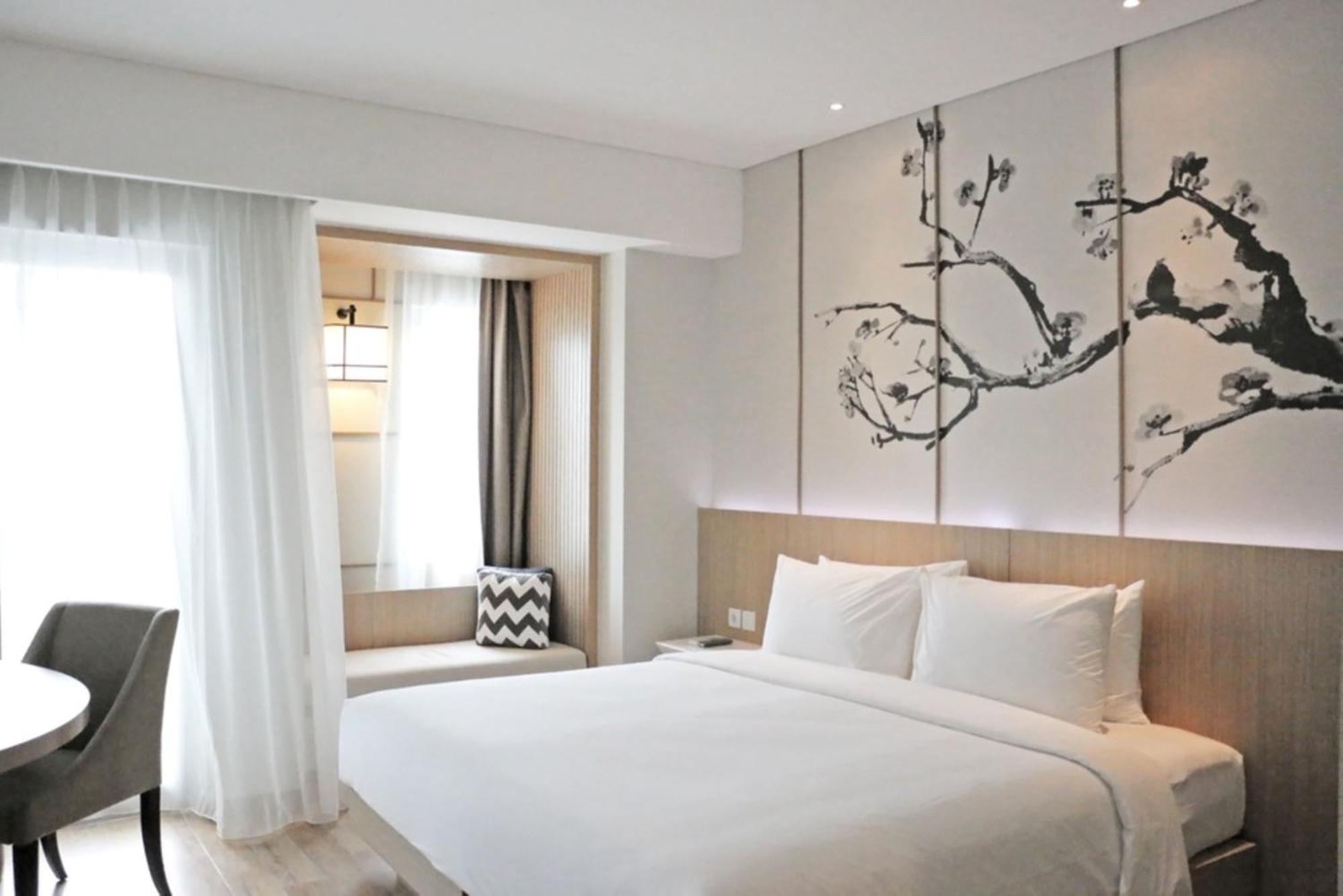 Hotel Santika Mega City Bekasi Esterno foto