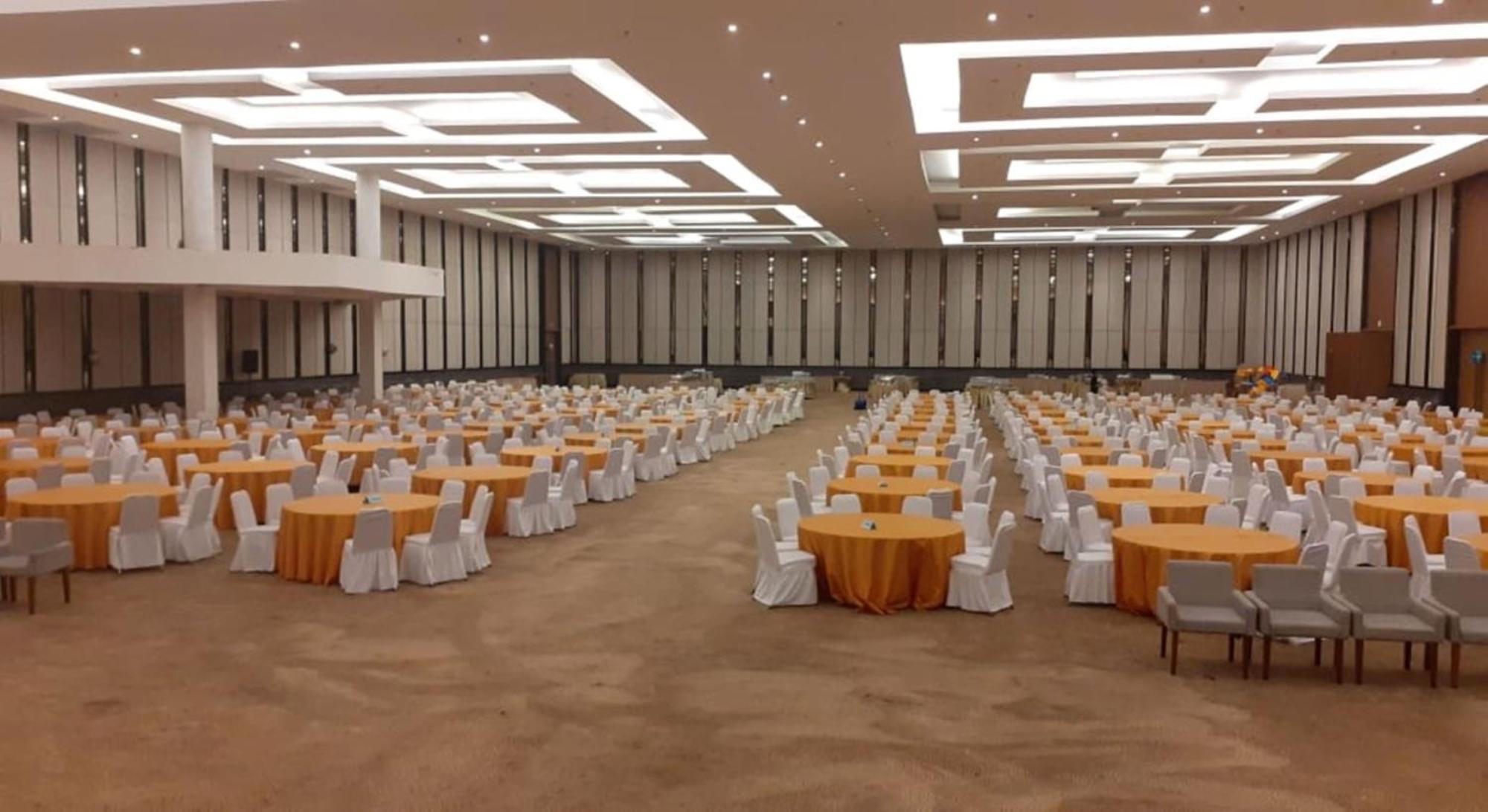 Hotel Santika Mega City Bekasi Esterno foto